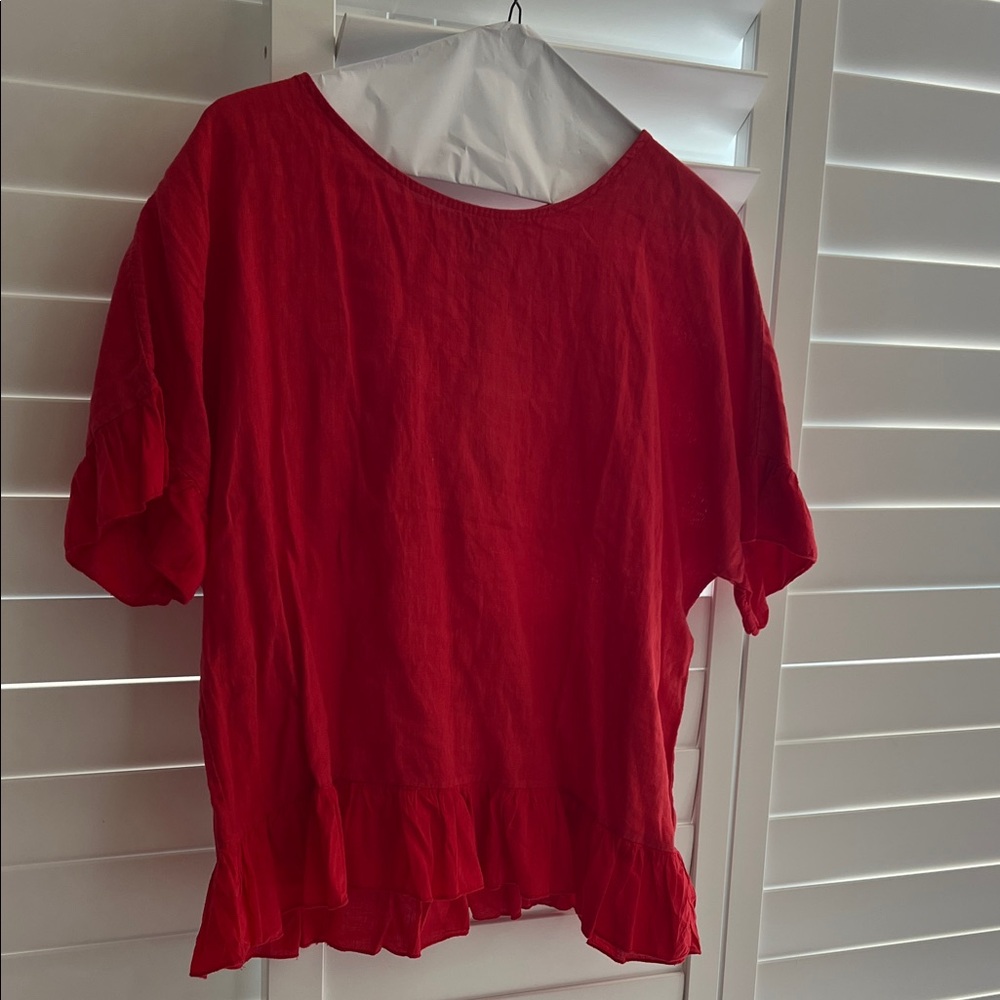 Chic Scarlet Women's Blouse